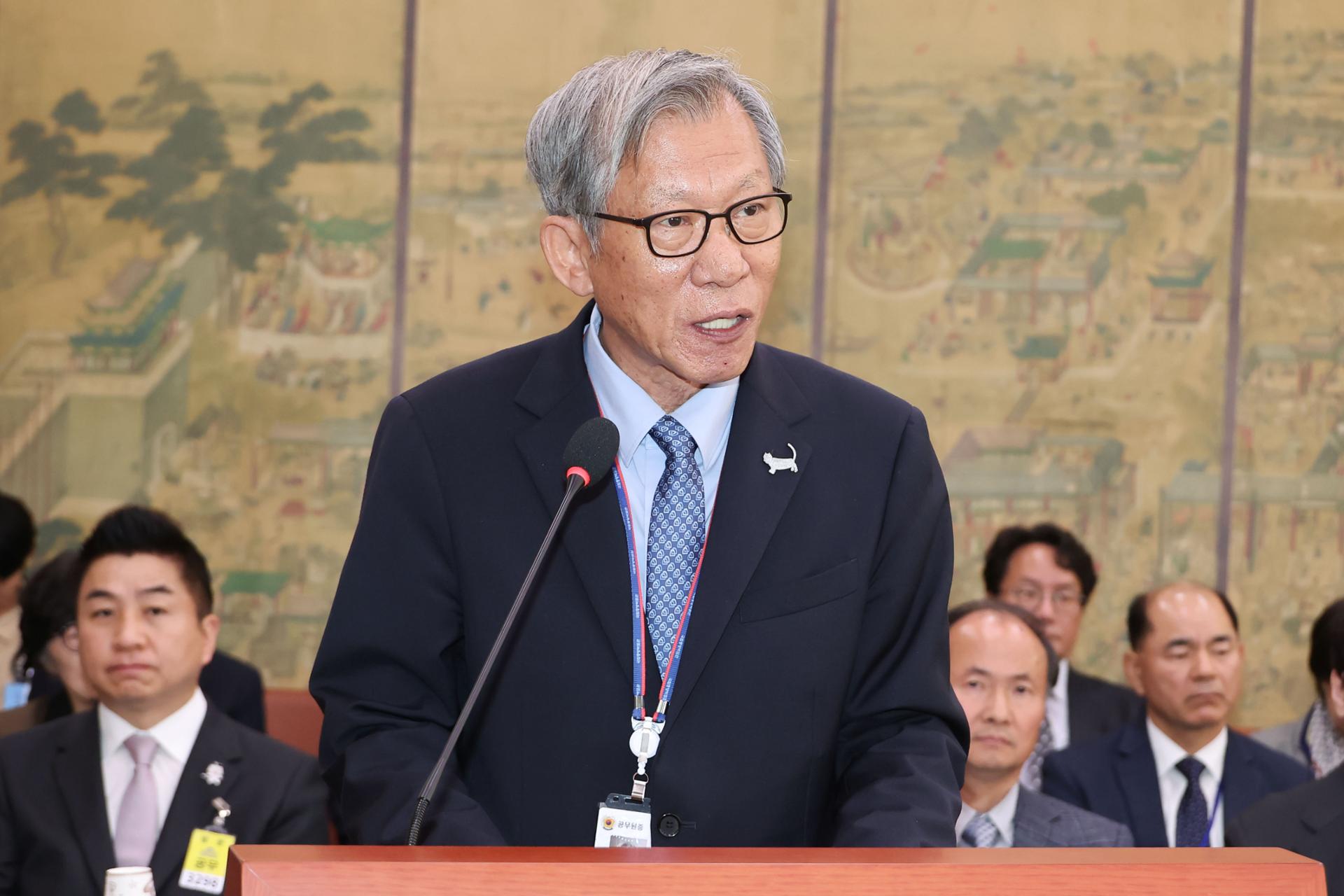 National museum chief offers to resign over misattributed work from private collection
