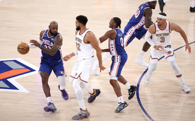 LeBron, Sixers spoil Knicks party as NBA season tips off