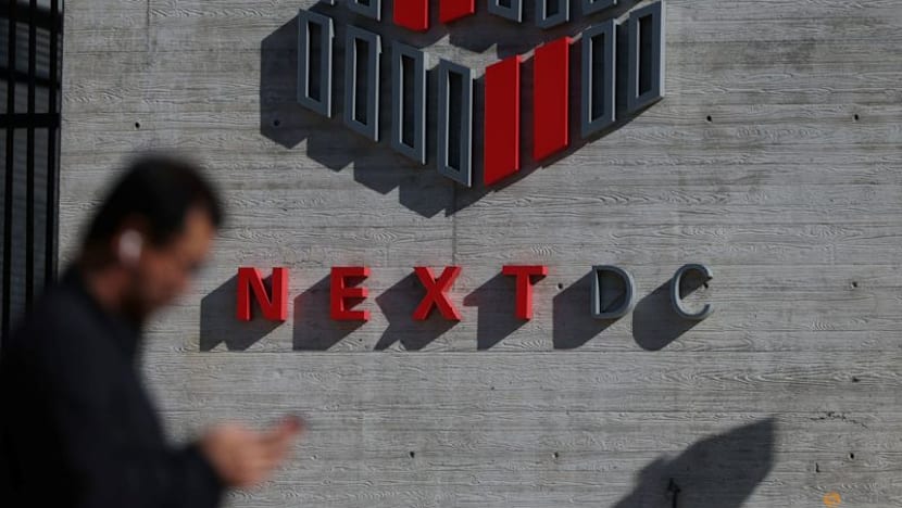 Australian AI data centre operator NextDC shares shed 42% on revenue delay, future plans on hold