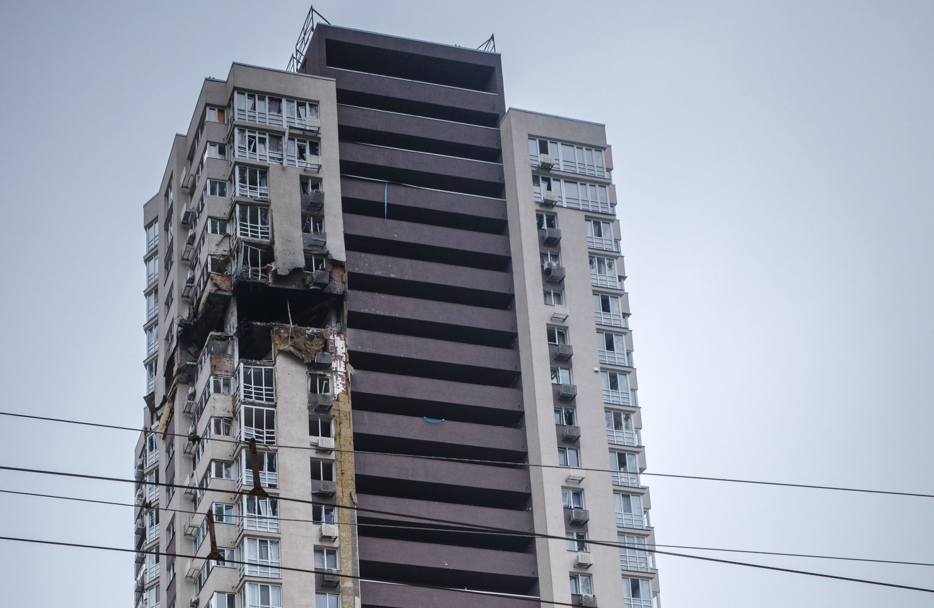 At least 2 killed, 2 injured in Russian drone attack on Kyiv