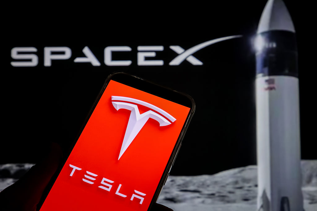 Why Elon Musk Wants to Merge SpaceX and Tesla