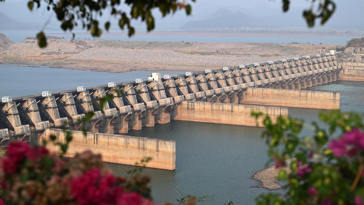 Godavari-Cauvery link project turning into controversy as BRS senses major conspiracy