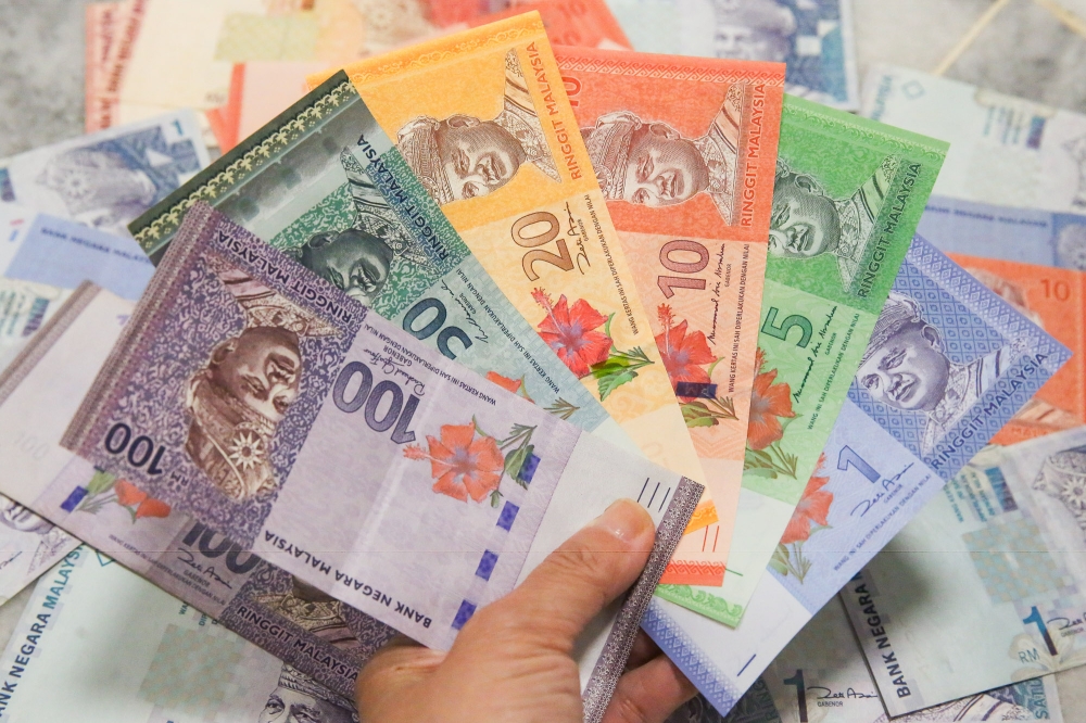 Ringgit up against US dollar at close, mostly higher against major currencies