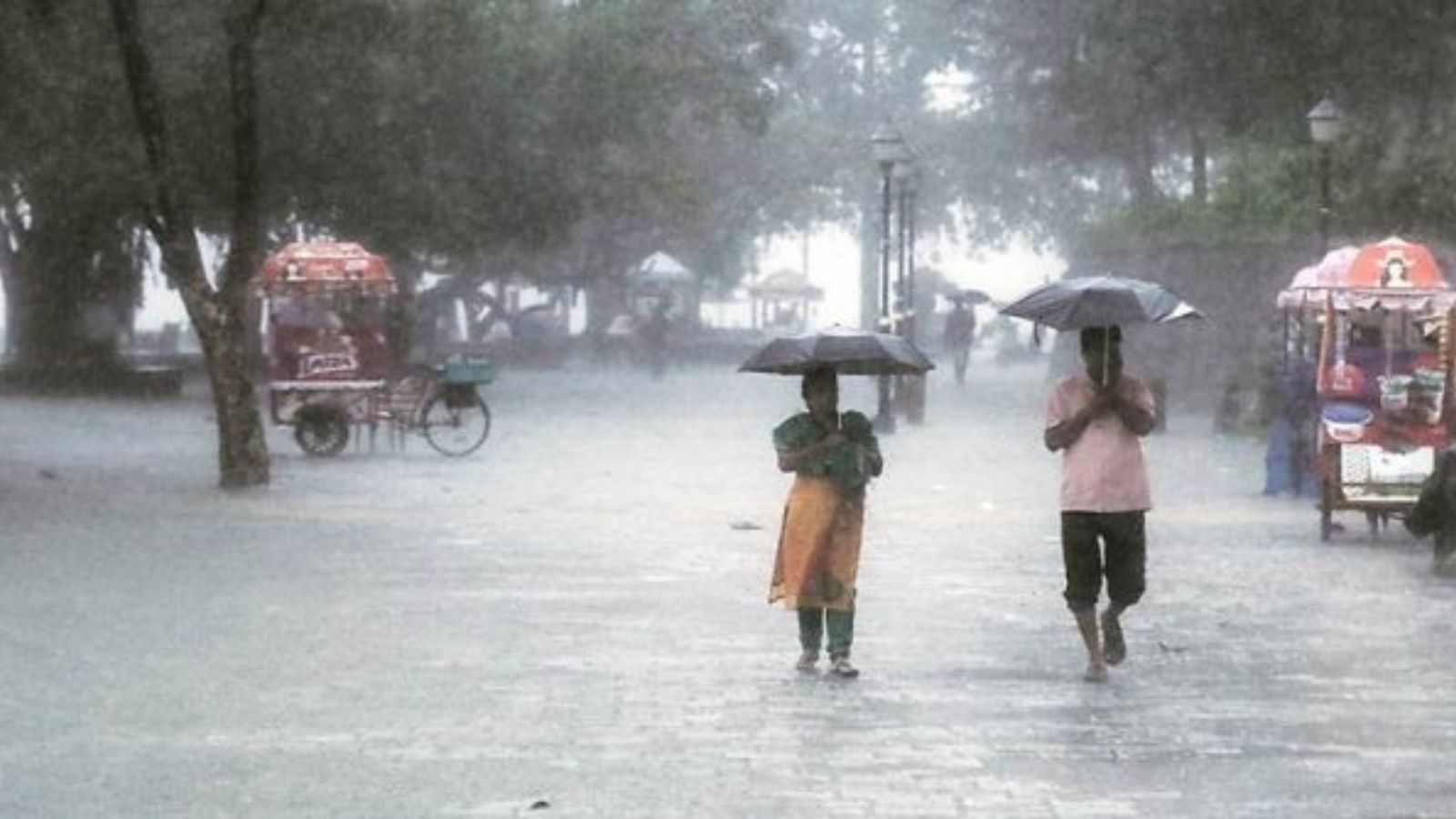 Orange alert in 5 Kerala districts, fishermen told to stay off coast