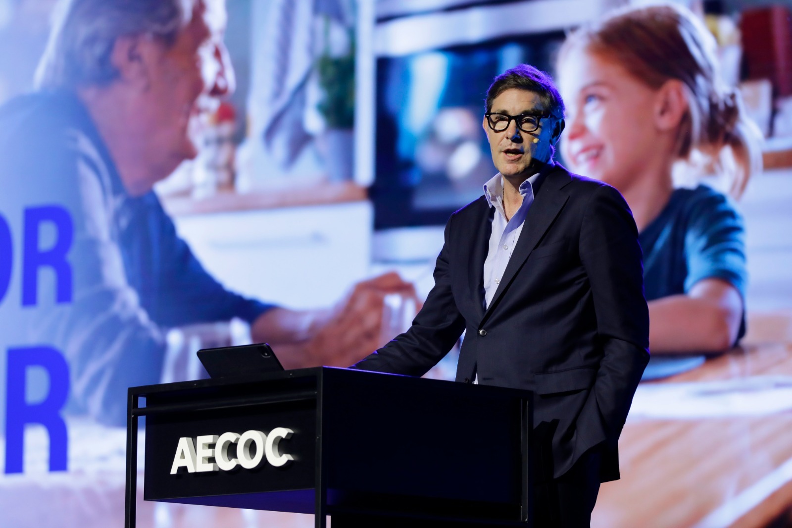 Danone anticipates price increases and reasserts its role against the white label brand