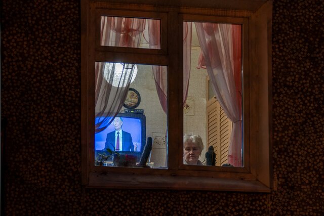The Kremlin wants Russian media to call attacks on Ukraine’s energy infrastructure ‘Putin strikes.’ The inspiration? Stalin.