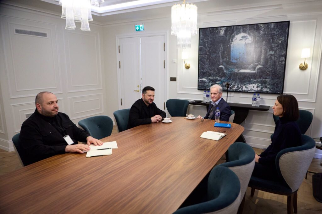 In Oslo, US envoy pushes Zelenskyy toward deal with Russia again. Day later, in same city, Norway moves to arm Ukraine with more NASAMS missiles