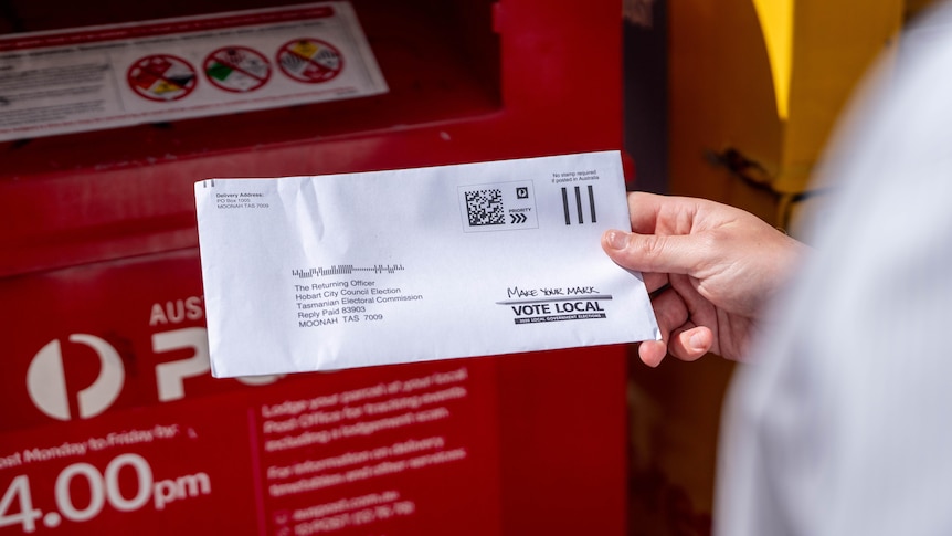 Shopfronts, parking and bike lanes on voters' minds in Tasmanian elections
