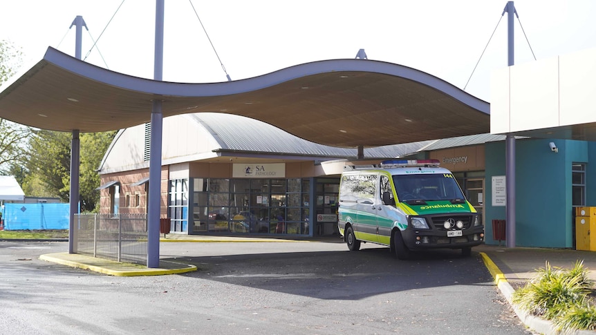 Calls for transparency as pressure builds on regional SA health system