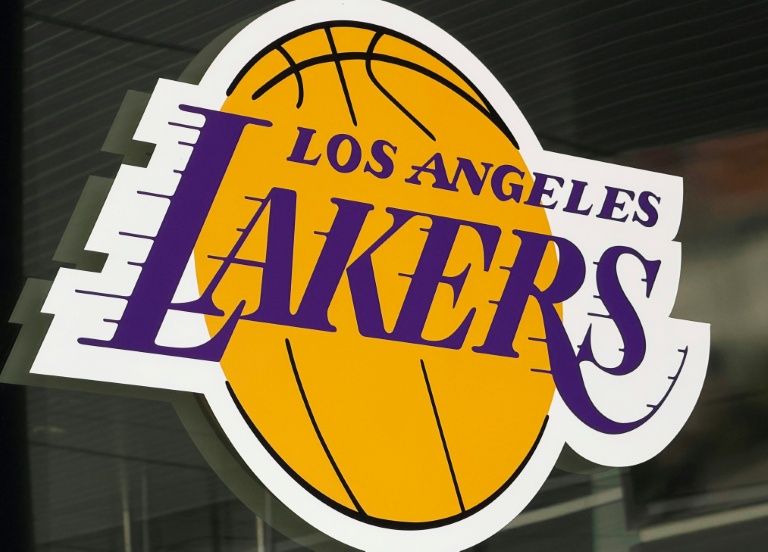 Jeanie Buss to fight siblings over sale of 17.8% stake in Lakers: reports