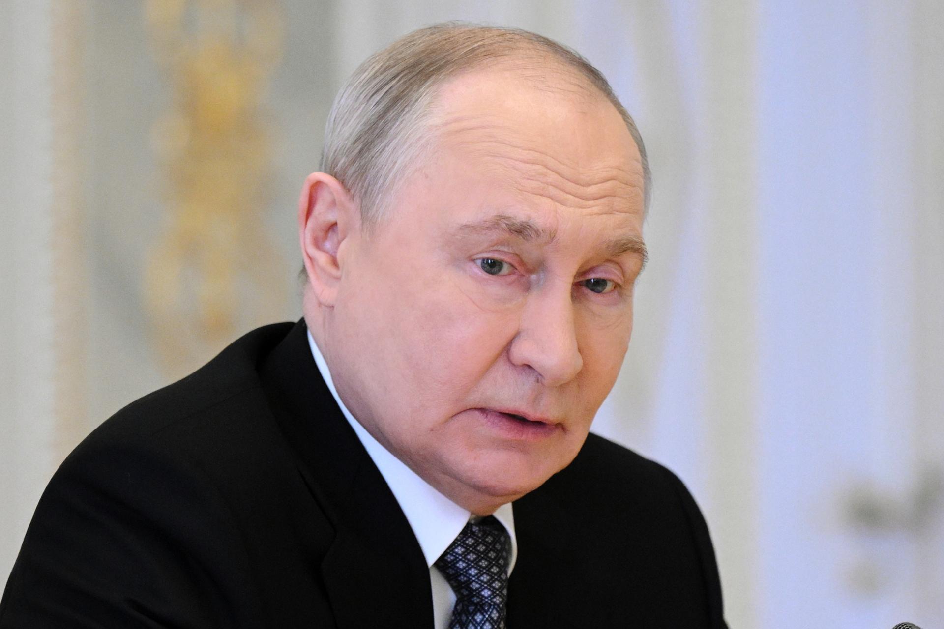 Russia frees retired US schoolteacher in goodwill gesture as Putin meets Witkoff