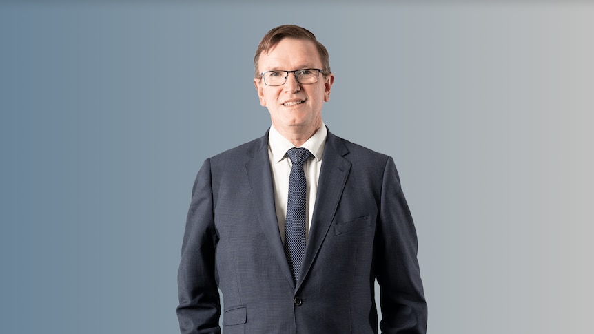 Dumped Victorian Liberal candidate demands party brings him back