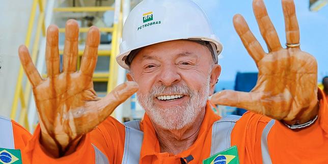 Brazil: Lula welcomes oil discovery off Amazon, calling it a "passport to the future"