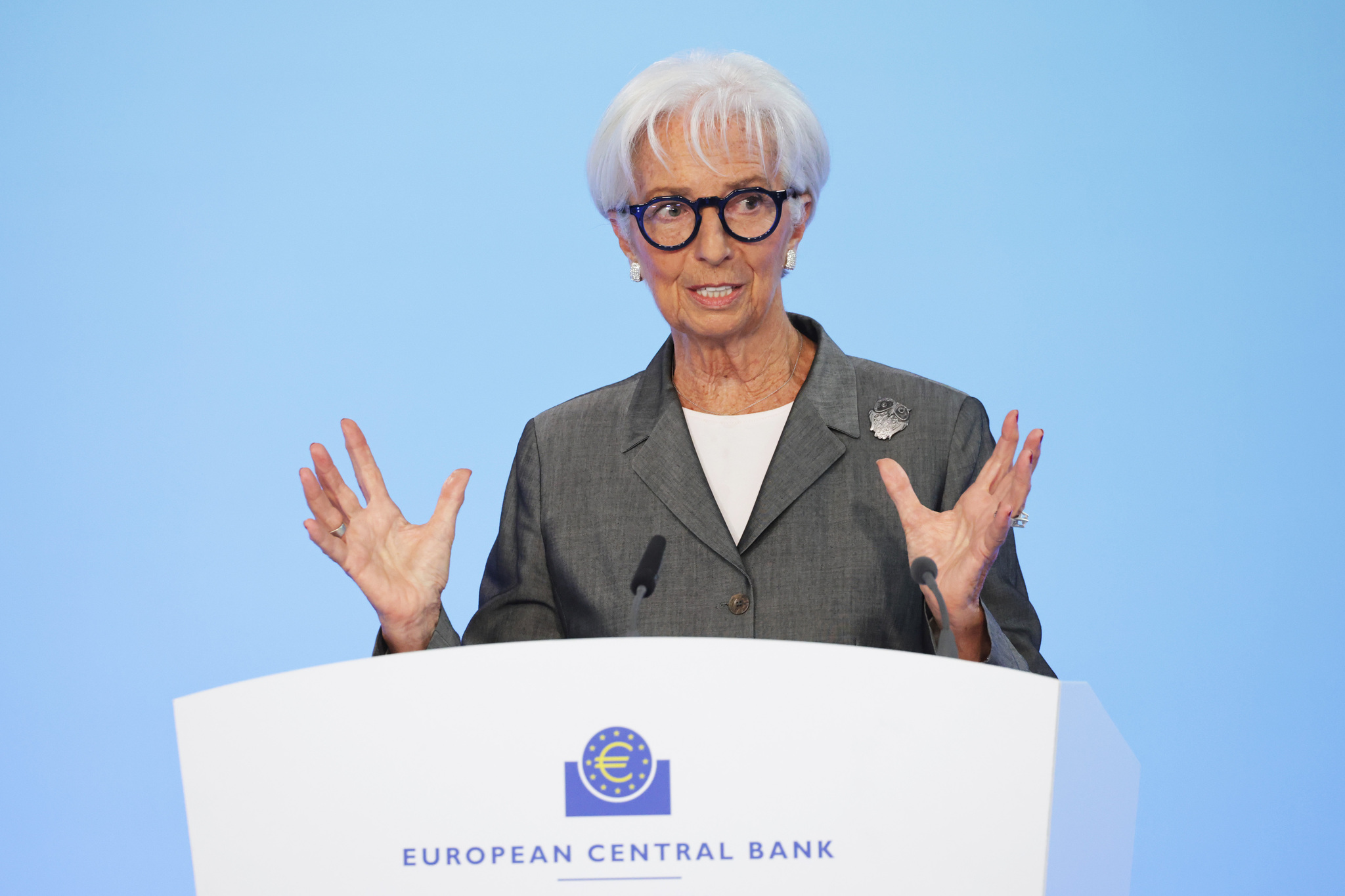 The ECB speeds up suitability tests so that banks attract talent