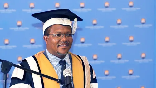 Fort Hare fires VC Sakhela Buhlungu