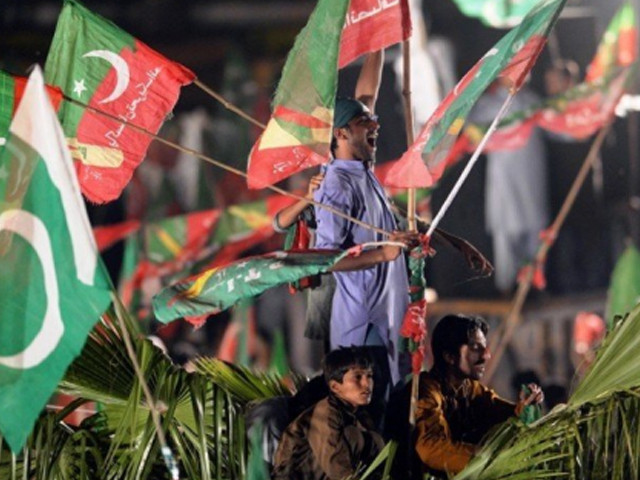 PTI lawmakers back talks to restore K-P govt
