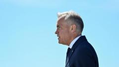 US-Canada trade talks 'intense' as new tariff deadline looms