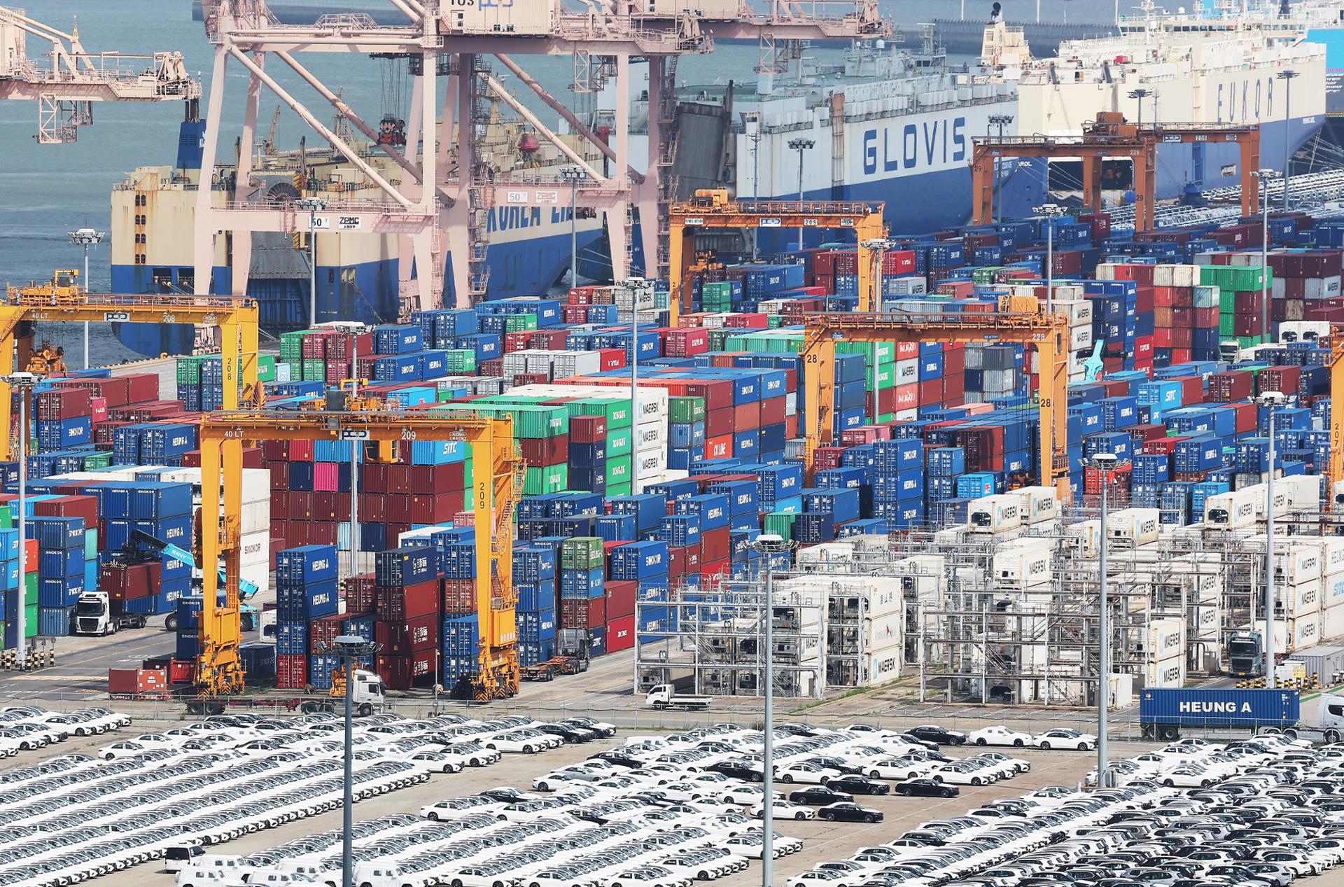 Container shipping costs to Middle East continue rising in July amid conflict