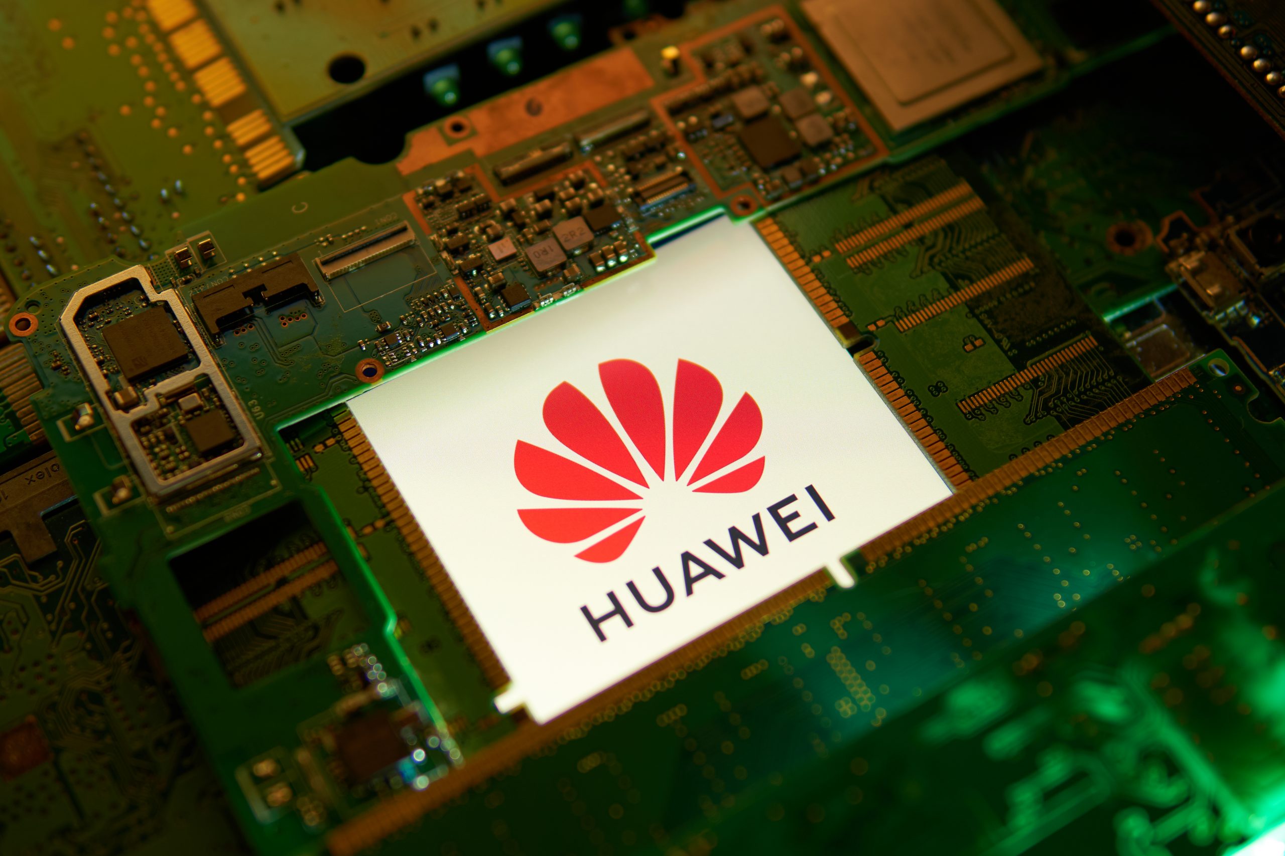 Huawei, iSoftStone unveil Guangxi AI platform