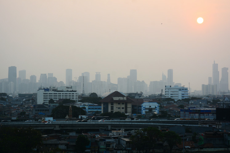 Rainless days exacerbate air pollution in Jakarta