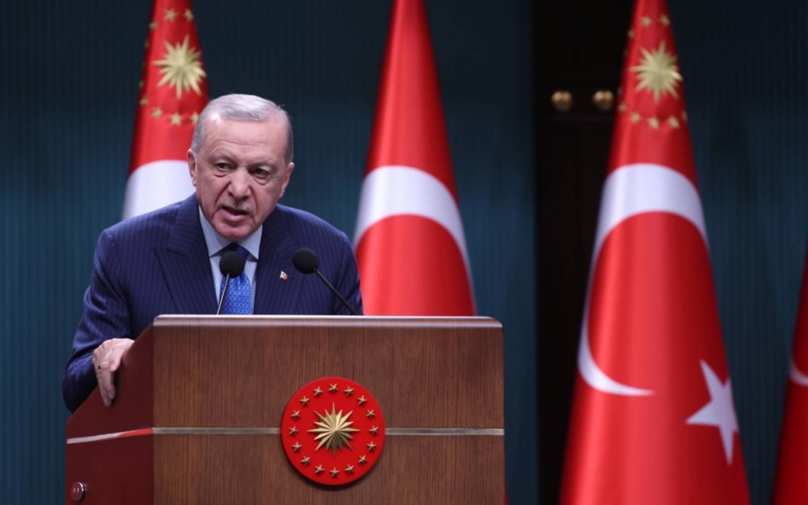 Erdogan urges Trump to pursue talks with Iran, offers support