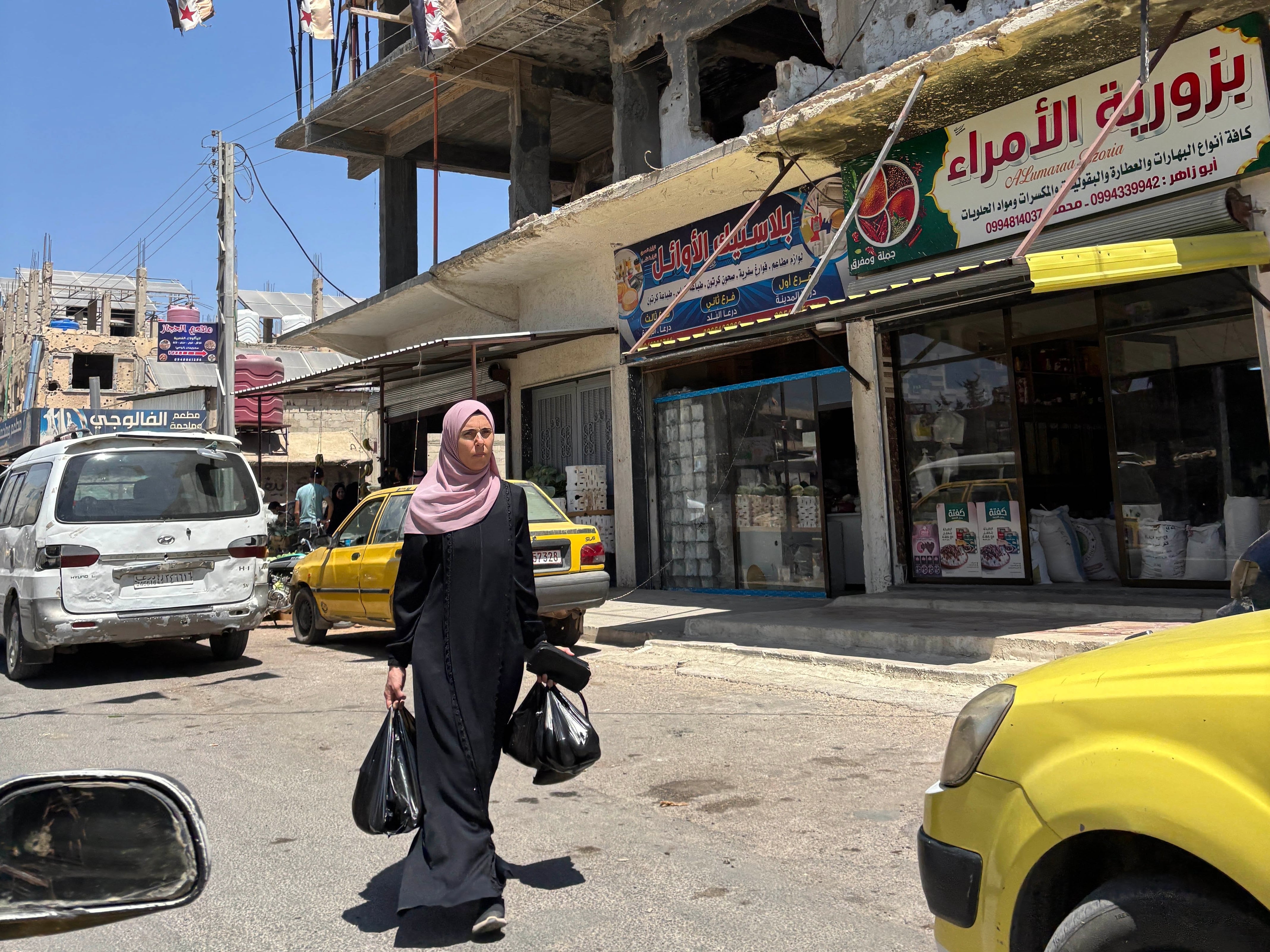 Israeli forces kill disabled Syrian in raid on homes in Deraa