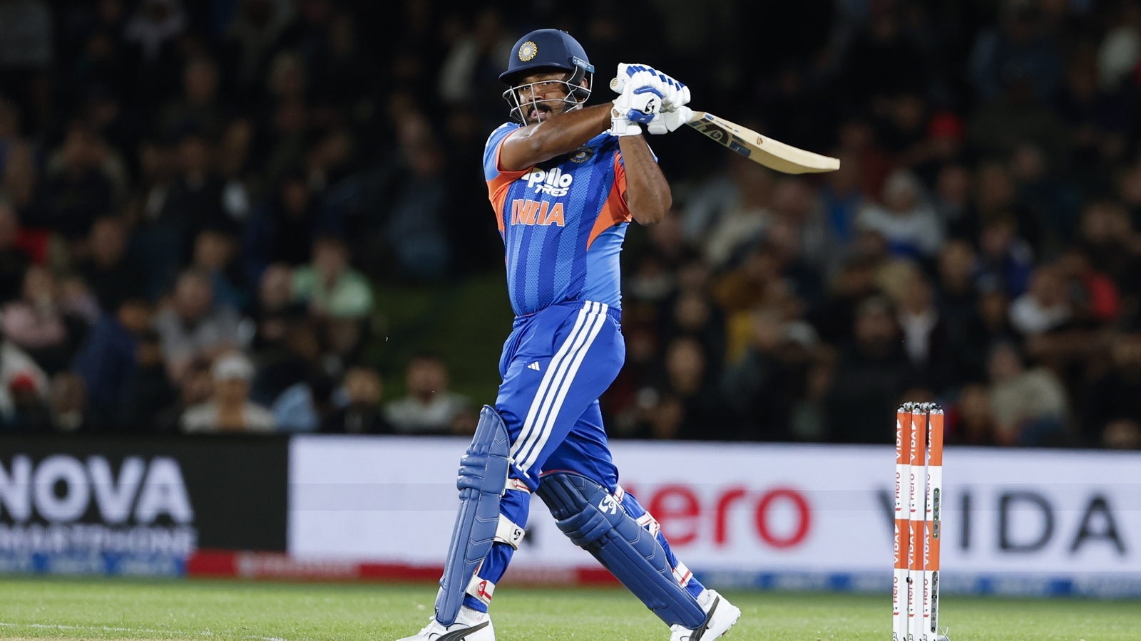 India chase down 226 to beat New Zealand by four wickets in 1st T20I