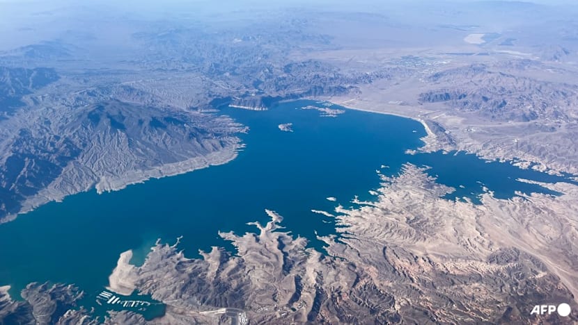 Two largest US reservoirs hit record lows amid western drought