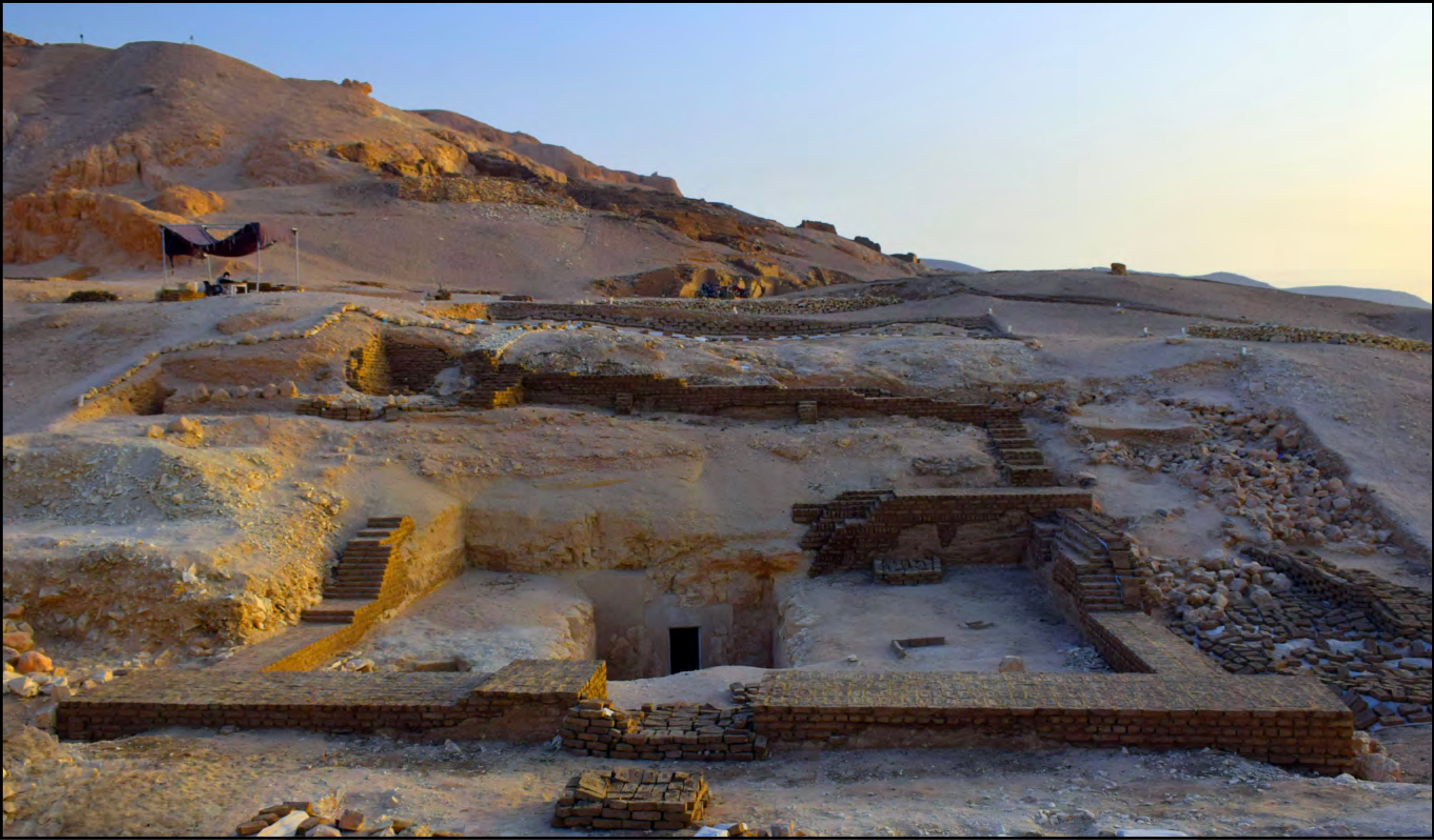 How burial trends in an Ancient Egyptian tomb changed over hundreds of years