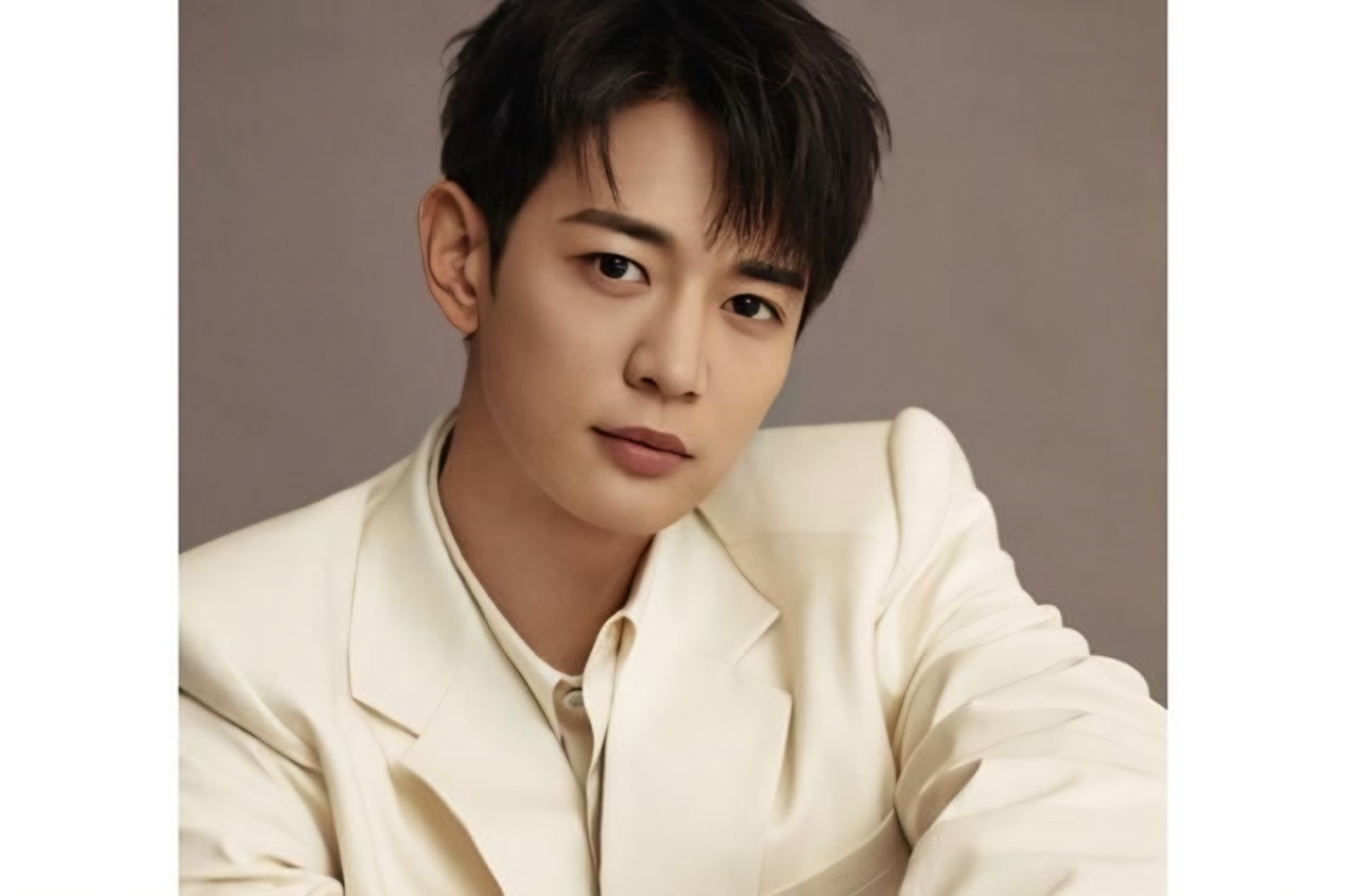SHINee's Minho sets late summer ablaze with new solo album 'Make It Hot'