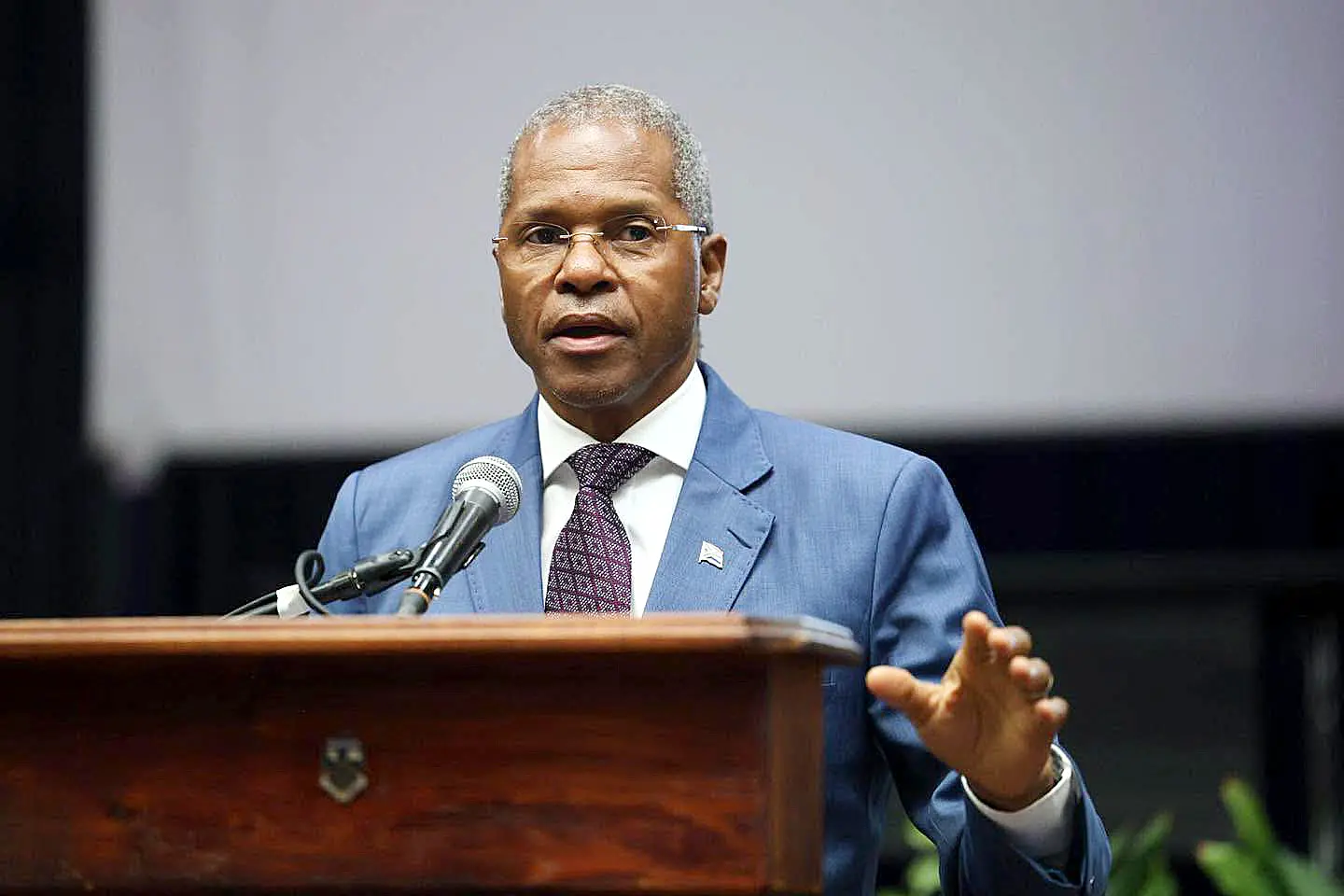 Revised policies aim to rescue collapsing municipalities