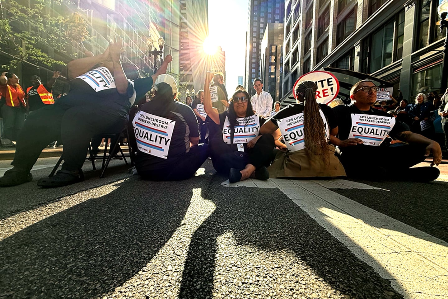 Chicago Board of Education adopts new union contract for lunchroom workers