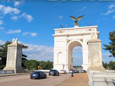 Veterans ask federal judge to block Trump's arch unless Congress approves it