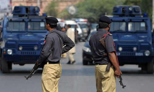 Seven suspects gunned down in Karachi ‘encounters’