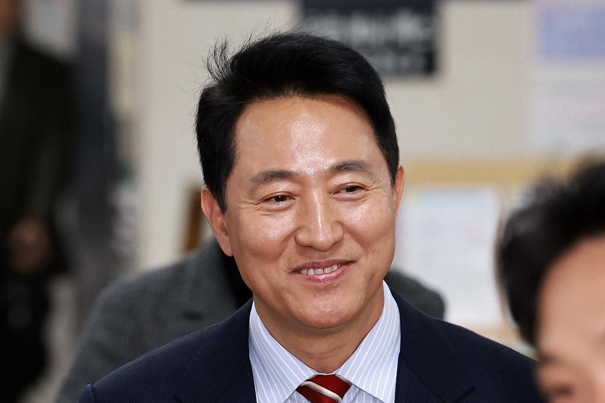 Appeals court acquits Seoul Mayor Oh in political funds case