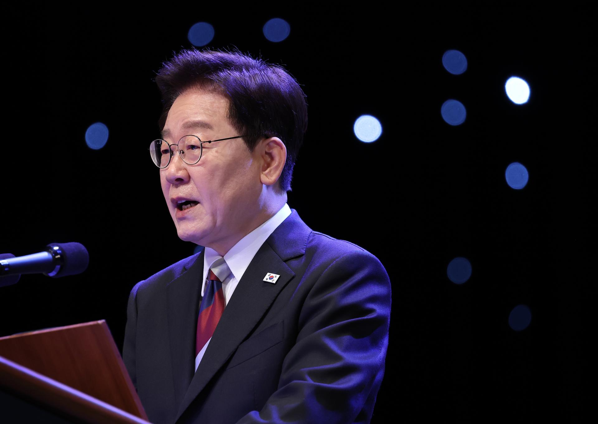 Lee stresses growth, inclusion in tribute to late President Kim Dae-jung