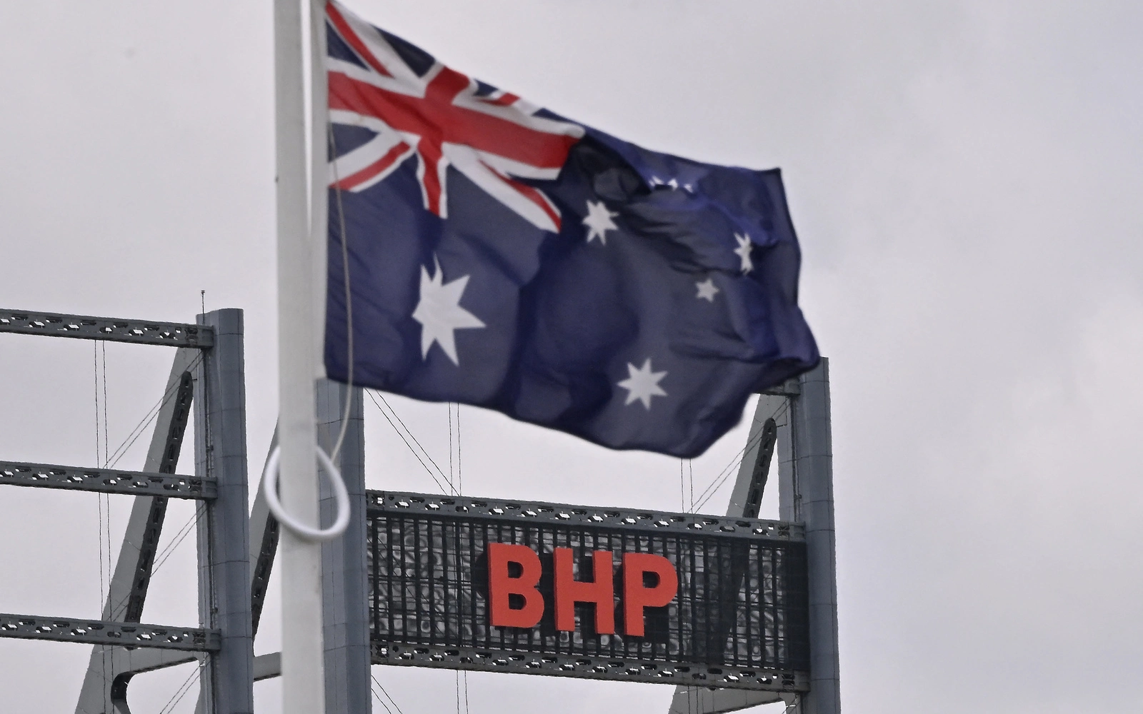 Copper powers profit rise at mining giant BHP