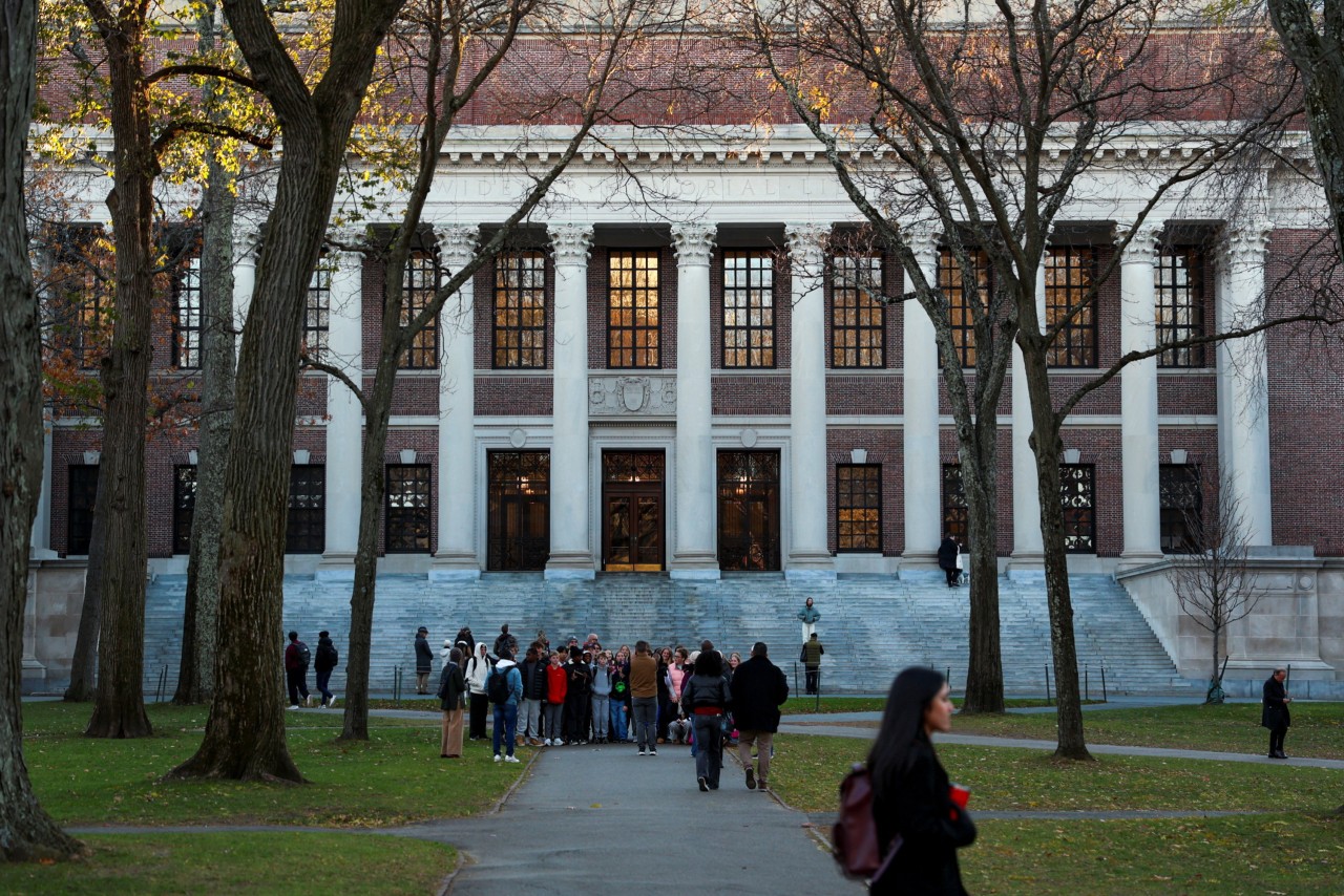 Elite Colleges Can Give You an Investing Lesson