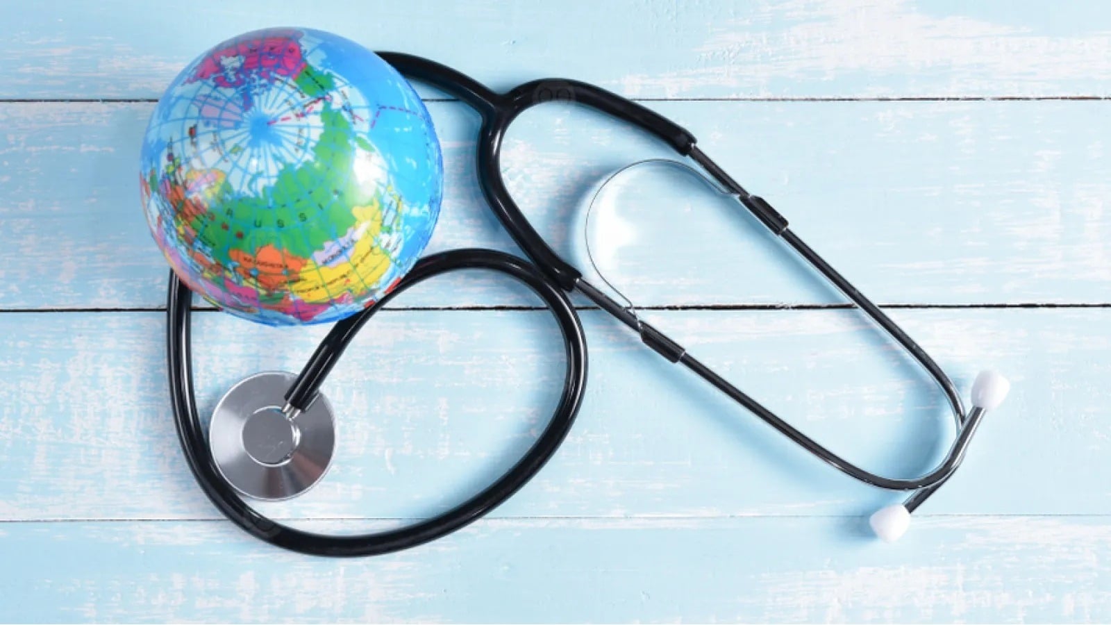 Cardiologist Khaled Al-Nemer lists three travel essentials for heart patients