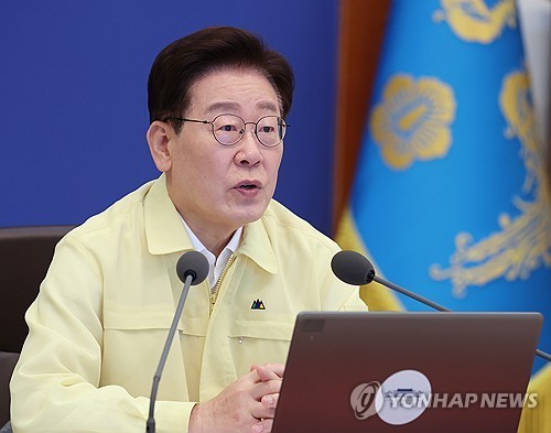 (2nd LD) Lee reaffirms push to retake wartime operational control of troops during his term