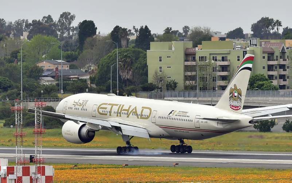 Following strikes, Etihad extends Saudi flights suspension until Nov 5