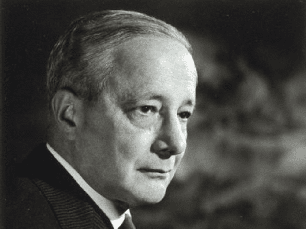 Crowdsourcing the Corporate Brain: Closing Polanyi’s Paradox on the Frontline