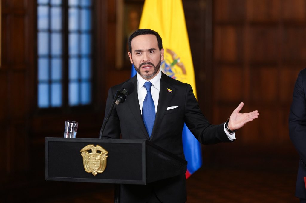 Colombia Approves 2027 Budget by Decree