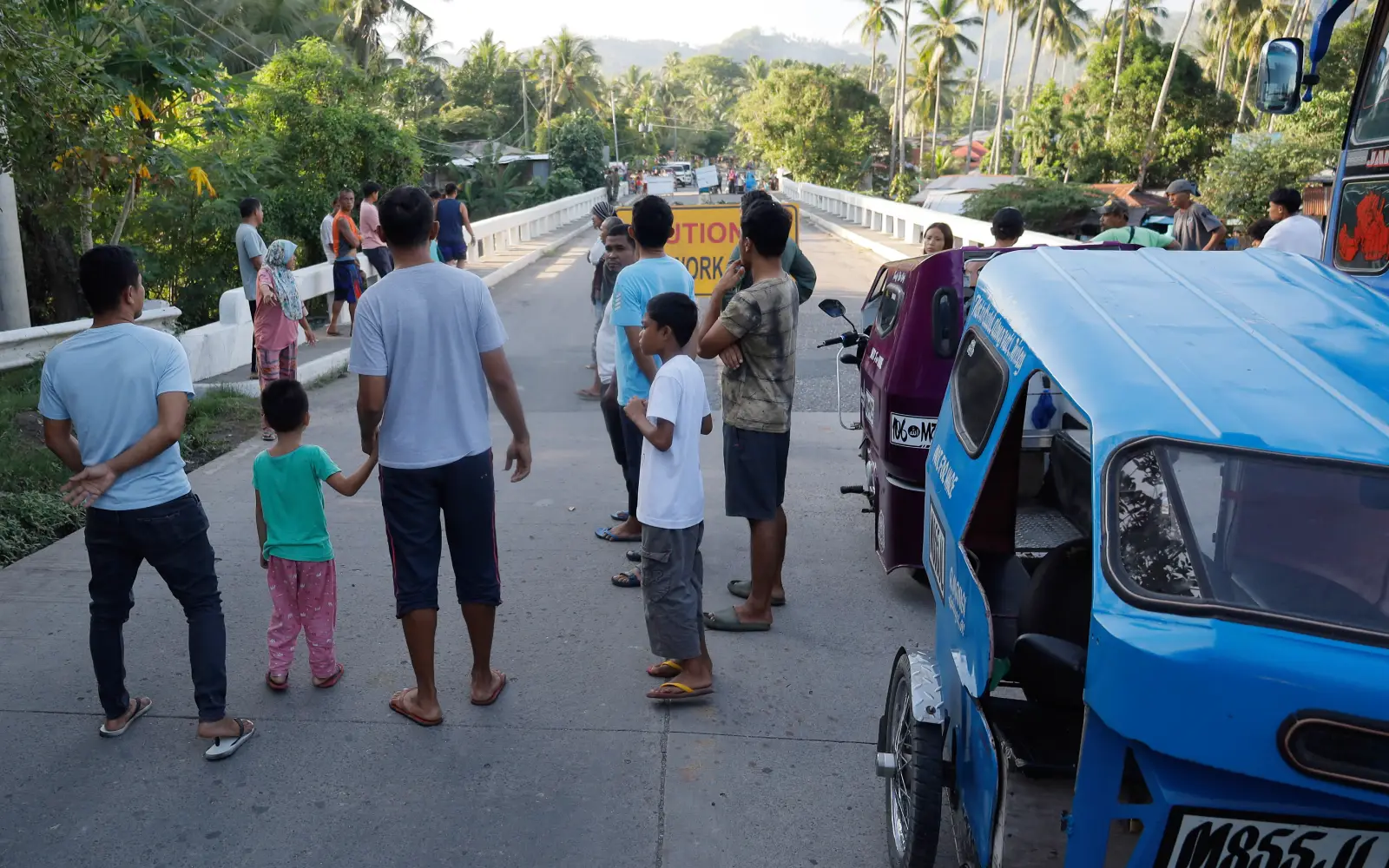 6.3-magnitude earthquake hits off southern Philippines