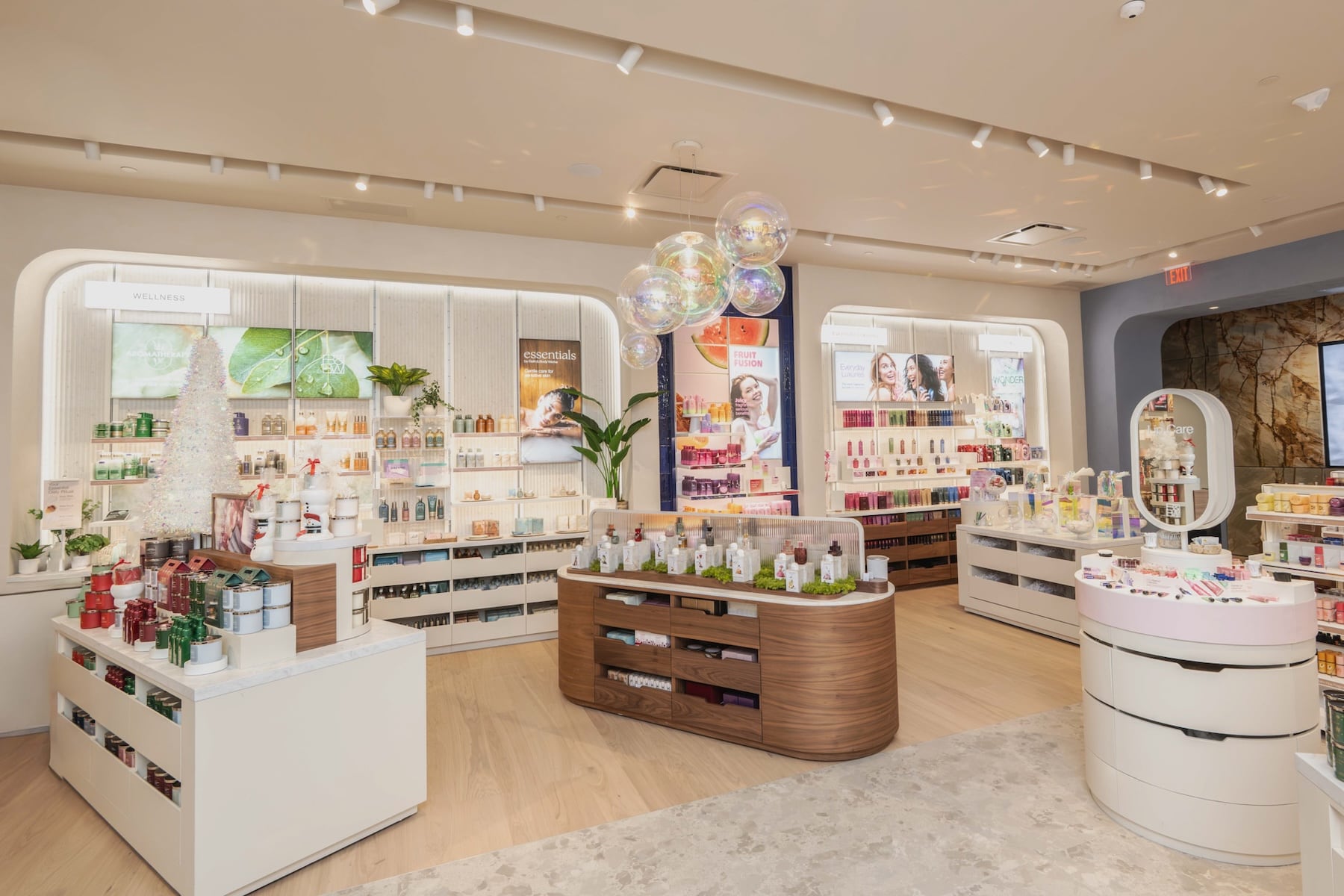 A Mall Mainstay Makes Itself Over