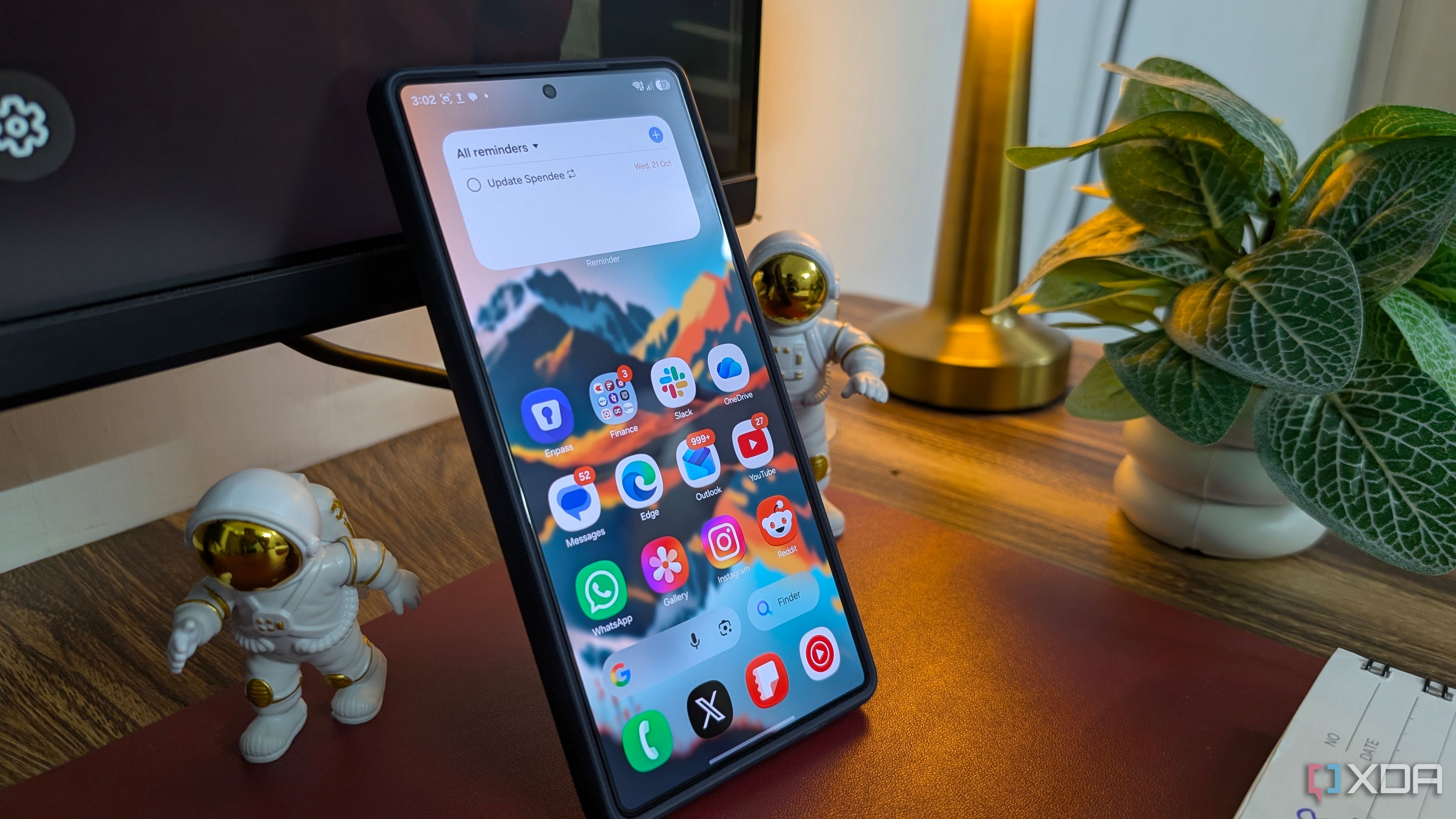 I replaced 5 paid third-party apps with Samsung utilities I had been overlooking