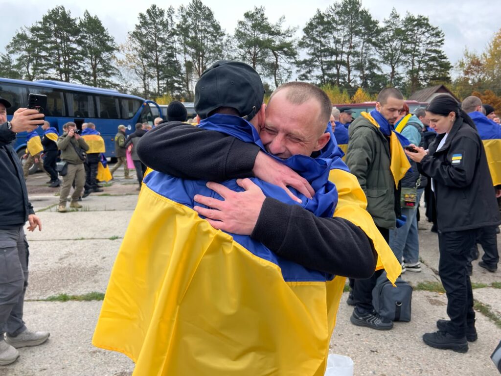 Ukraine frees 270 from Russian captivity in “historic” prisoner swap, including 5 Olenivka survivors and American teacher Stephen Hubbard