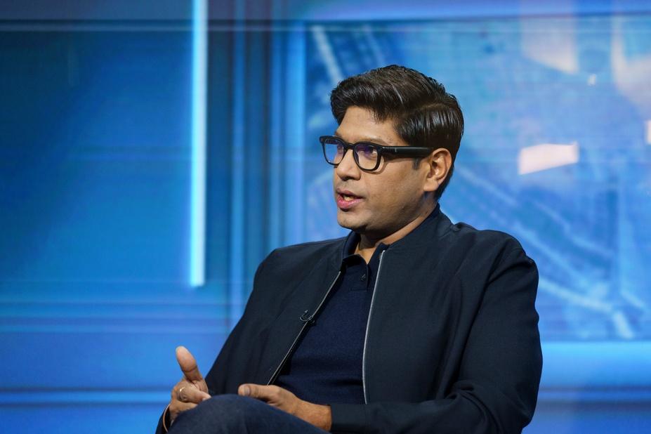 Meet The Entrepreneur Whose Vision Of Helping Indians See Better Made Him A Billionaire