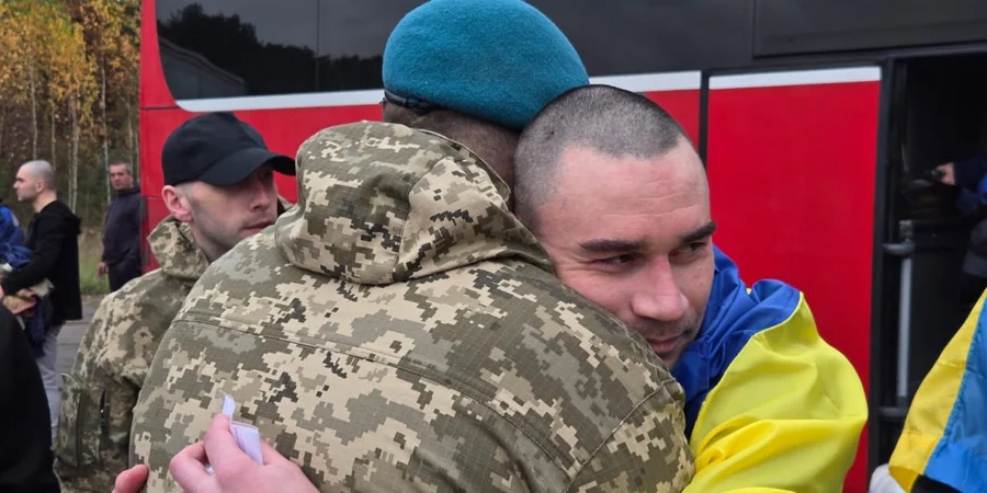 Ukraine brings home 261 service members in prisoner exchange with Russia, including Azov fighters