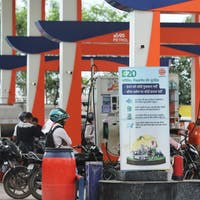 India's motorists are revolting against biofuel E20 – they fear engine damage and reduced range.